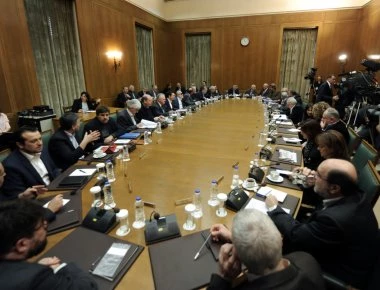 Ναυάγιο με την περίφημη αξιολόγηση των υπουργών-Απάντησαν ελάχιστοι βουλευτές